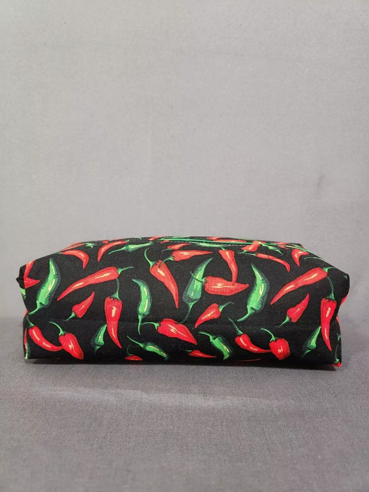 MEDIUM BOXY POUCH: My Sweet Chilly Peppers - Black Lining With Green Zipper