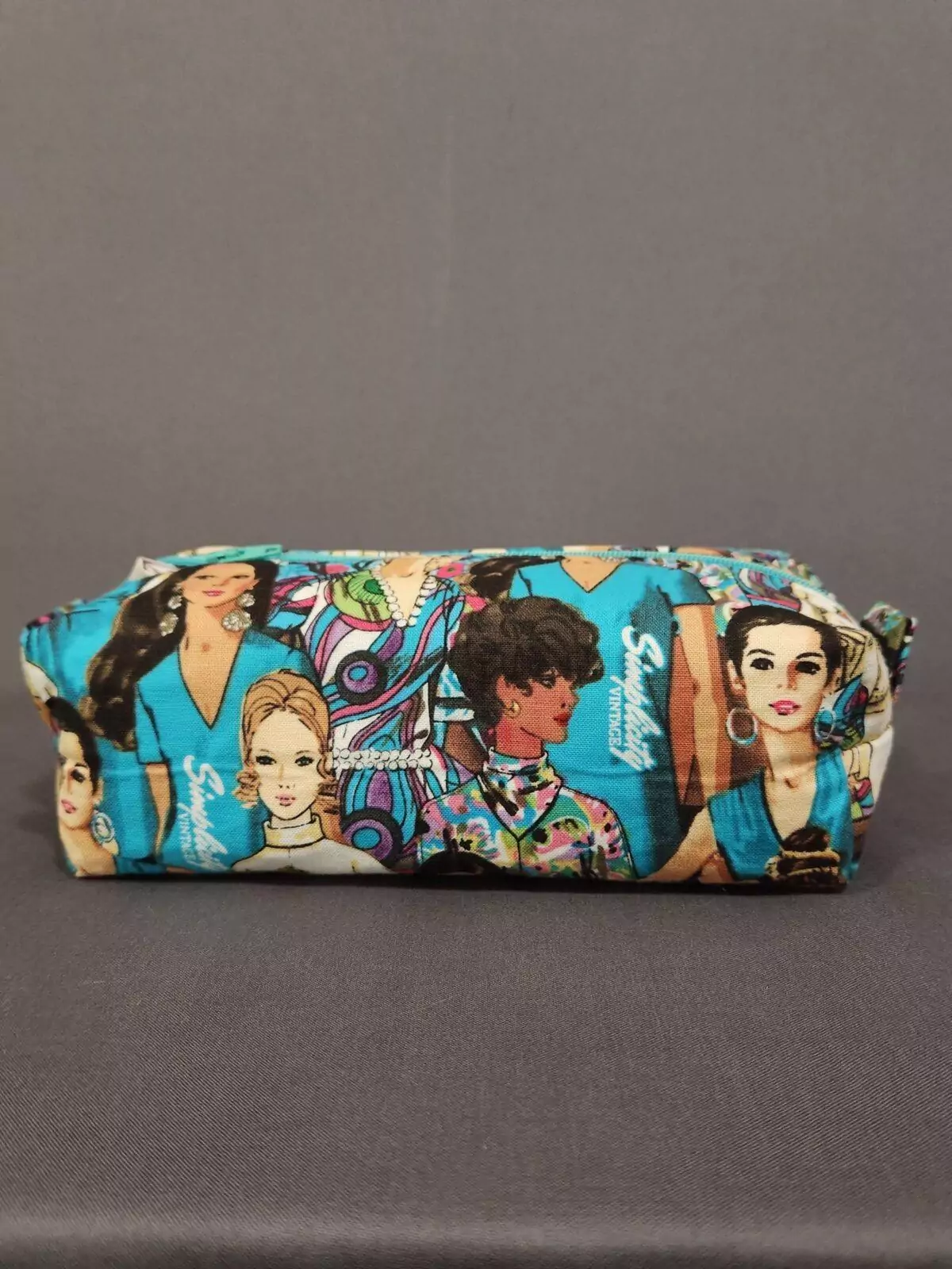 SMALL BOXY POUCH: Vintage - Gold Swirls Lining with Blue Zipper