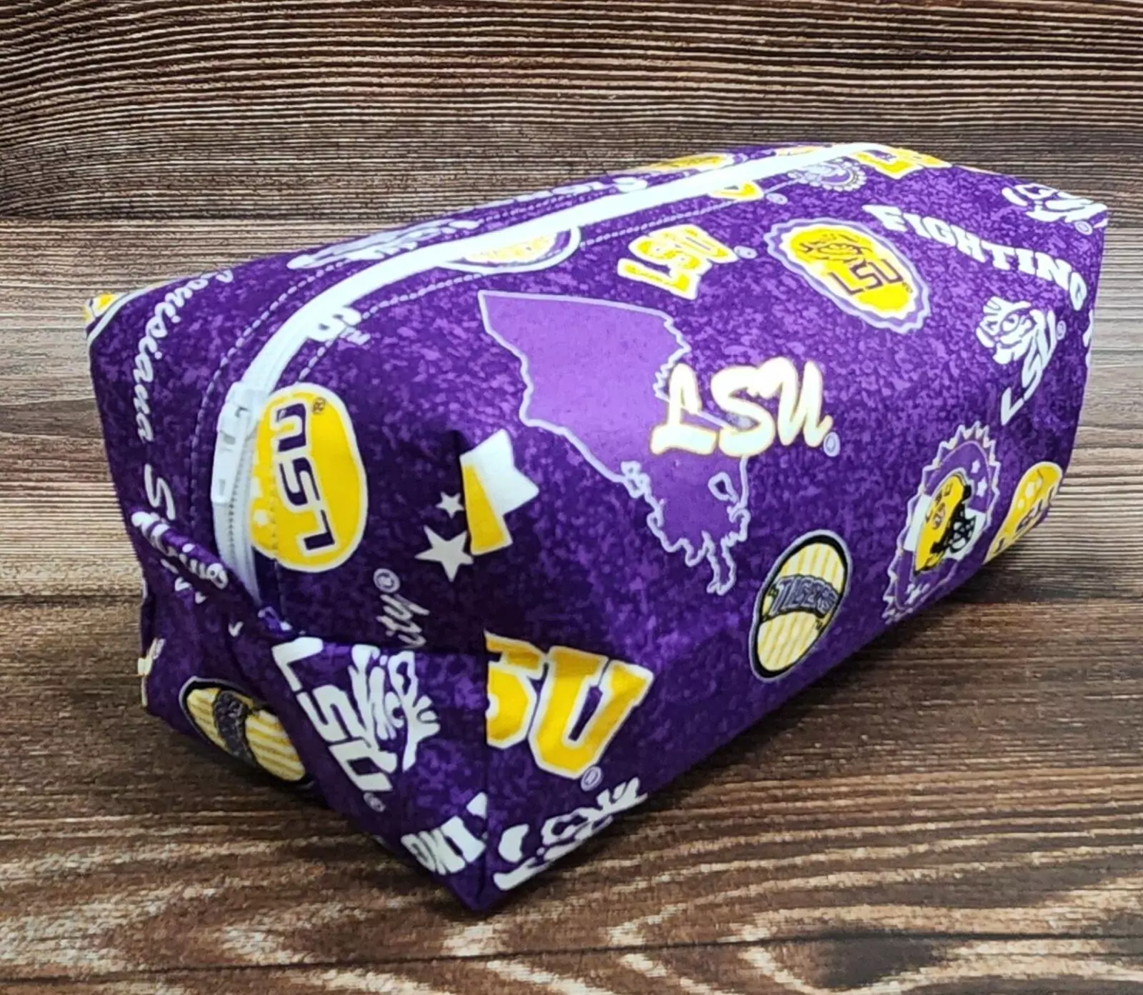 MEDIUM BOXY POUCH: Louisiana State University- Black Liner with White Zipper