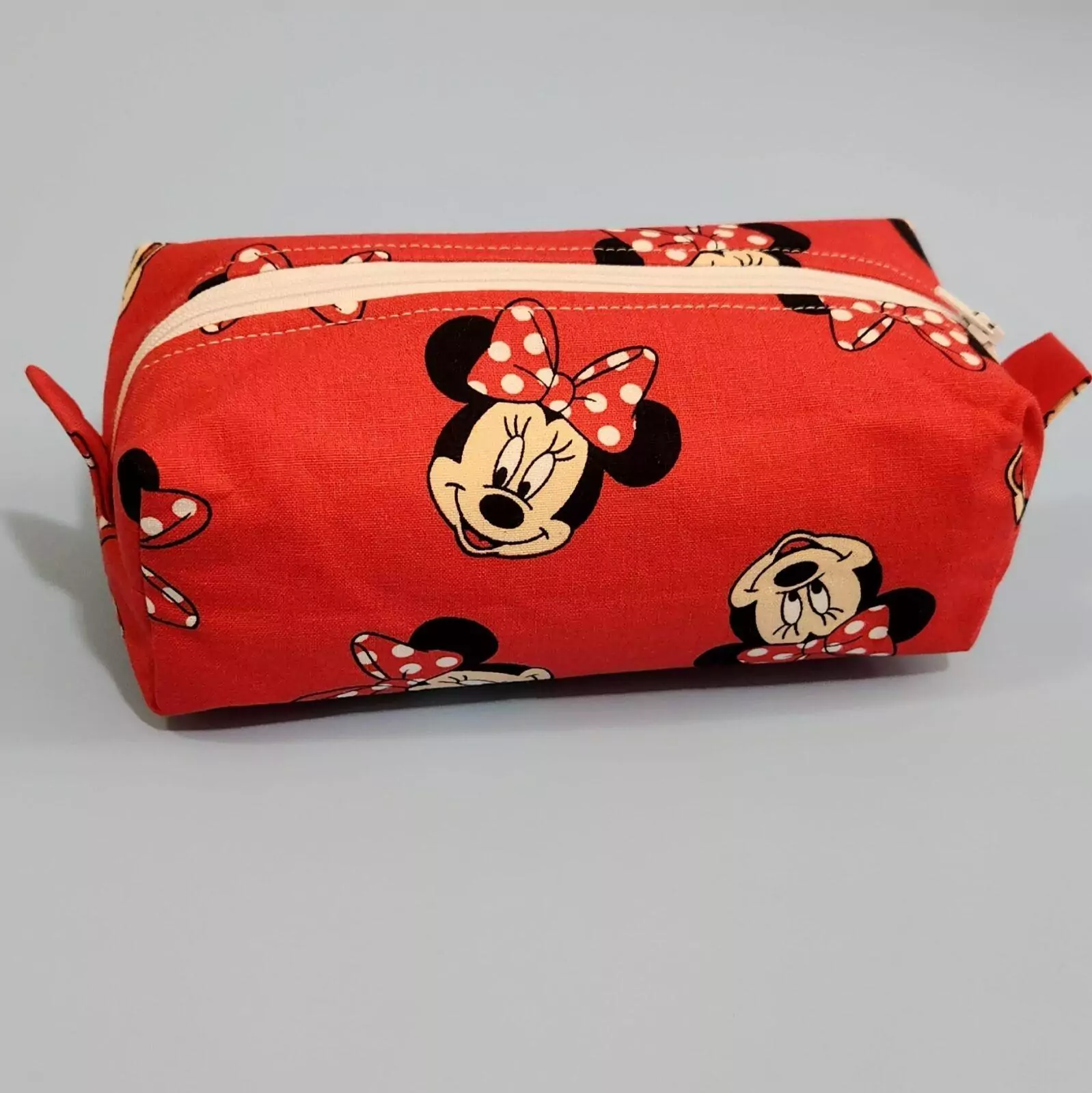 SMALL BOXY POUCH: Minny Mouse: Pink Zigg Zagg Lining with White Zipper