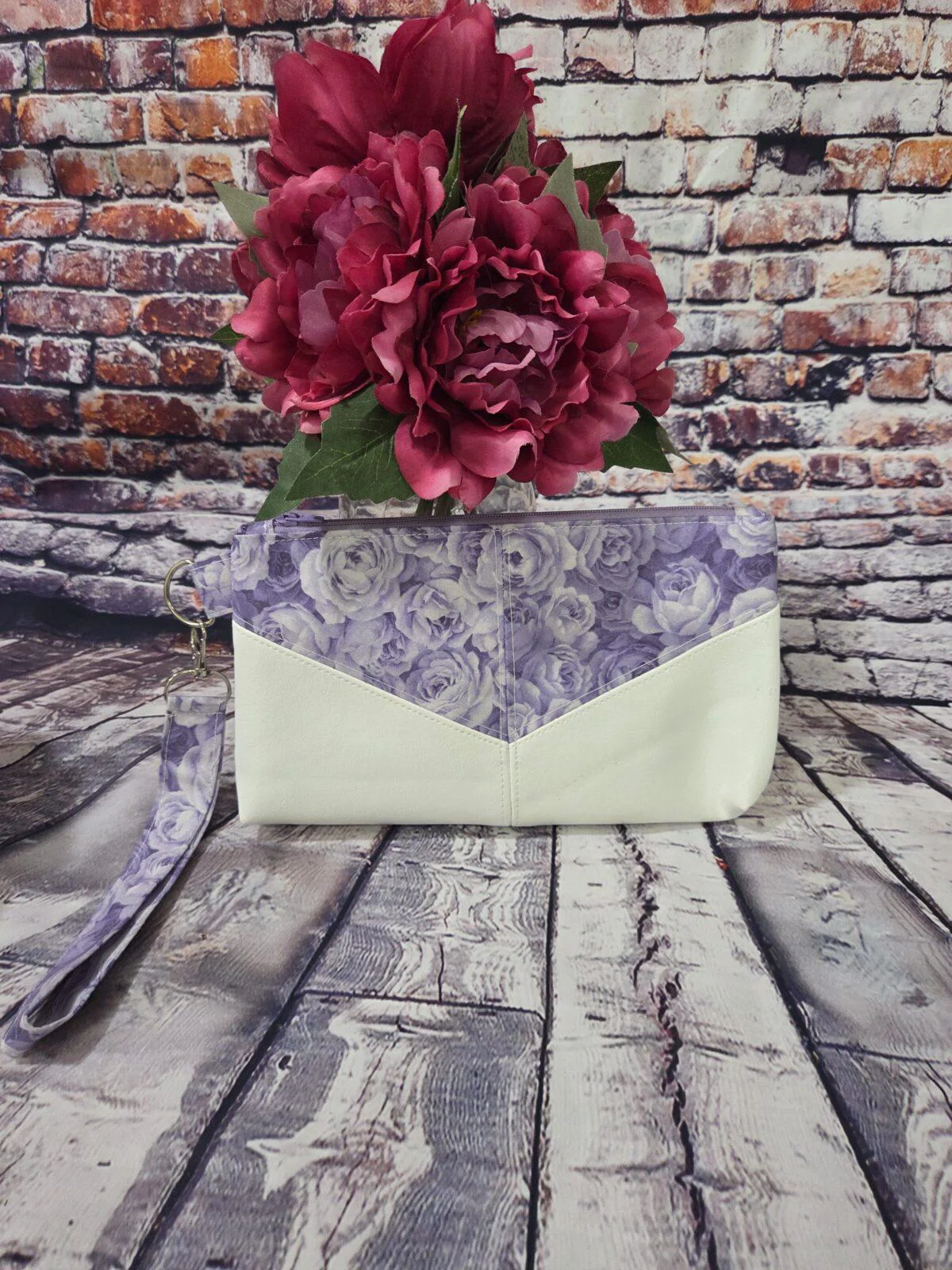 HARLEQUIN ZIPPER WRESTLE: Purple Rose